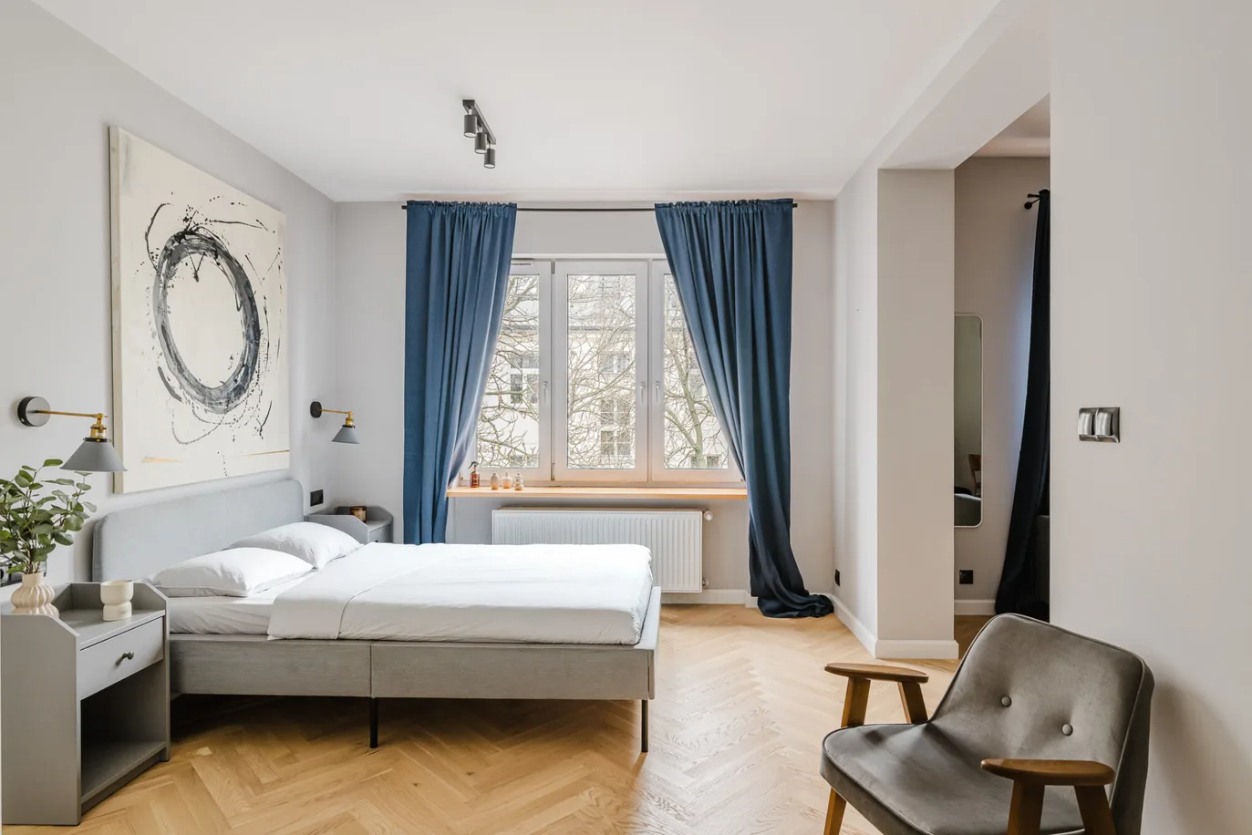 Two-room apartment in Solec
