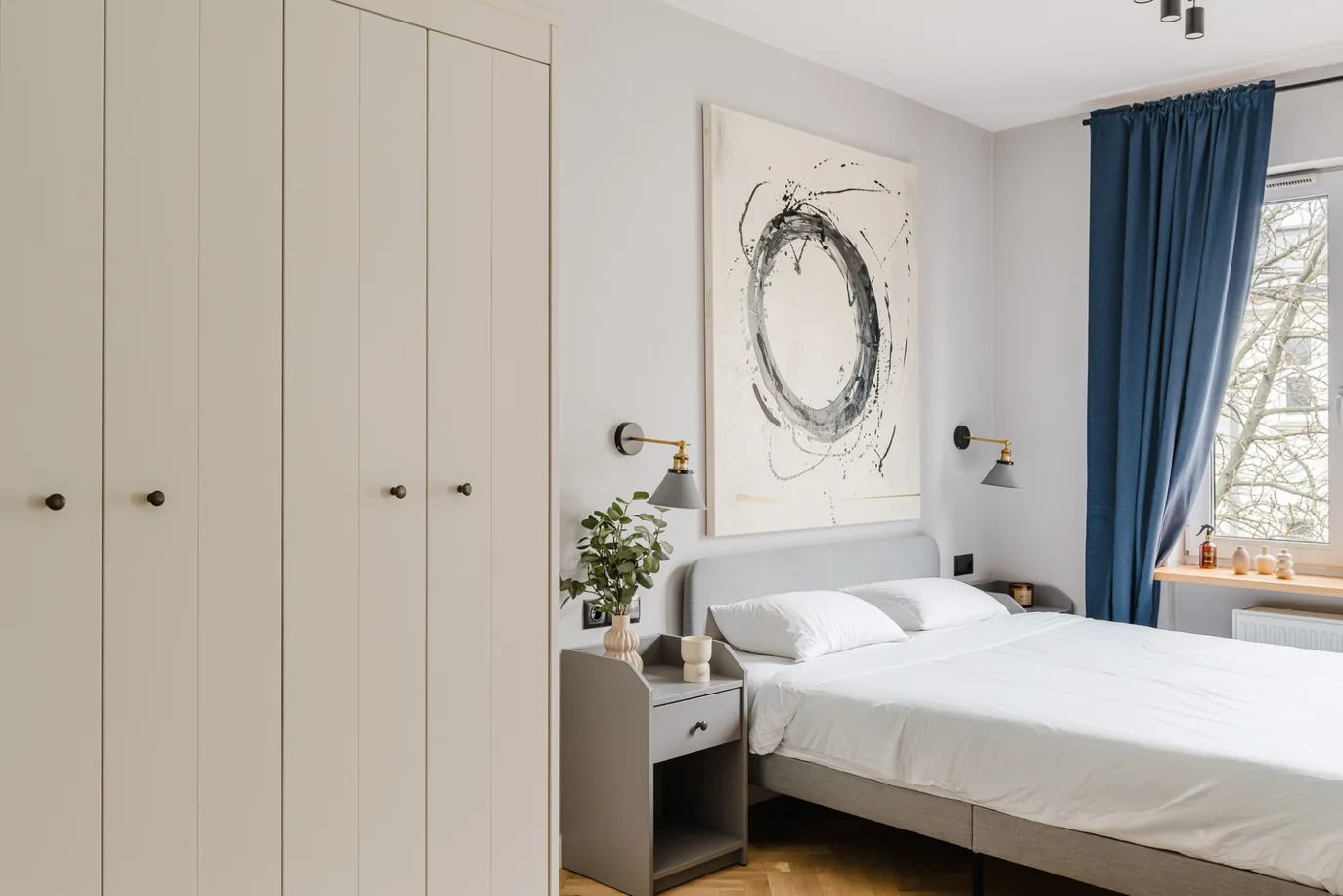 Two-room apartment in Solec