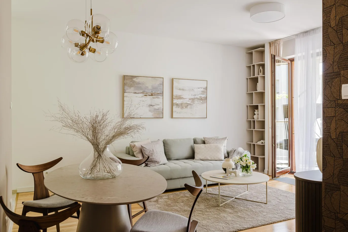 Elegant apartment located on Dolna Street