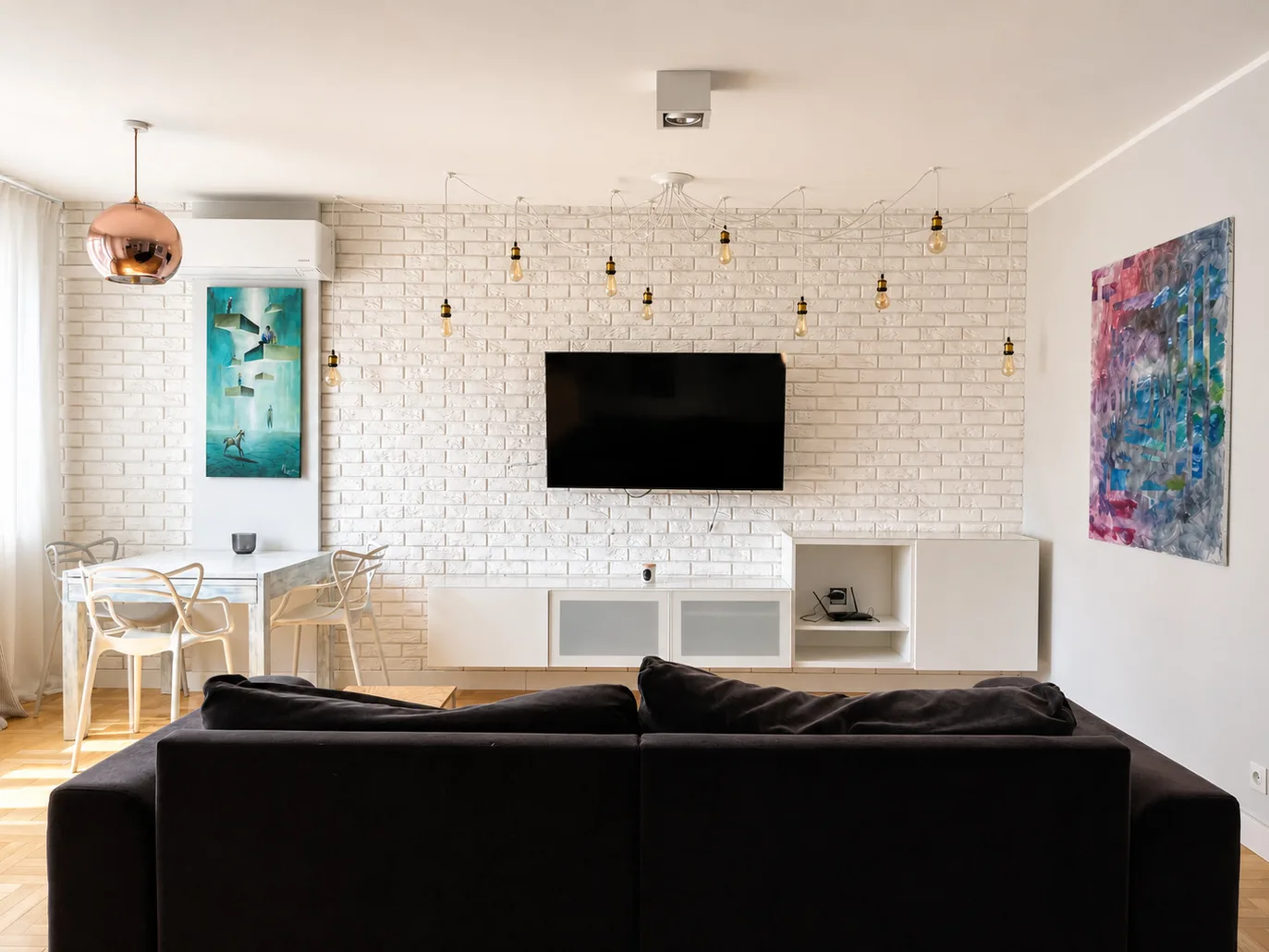 A cozy apartment in close Wola