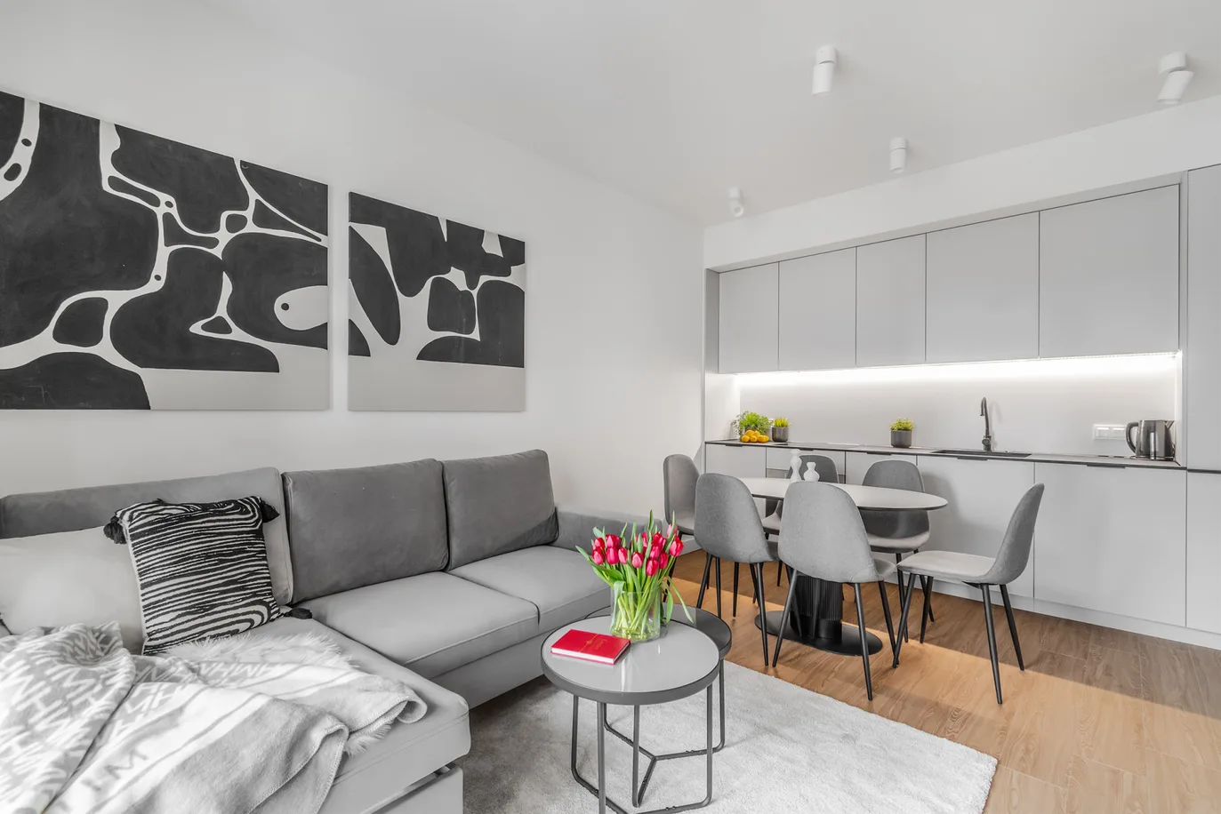 Three-room apartment near Westfield Mokotów