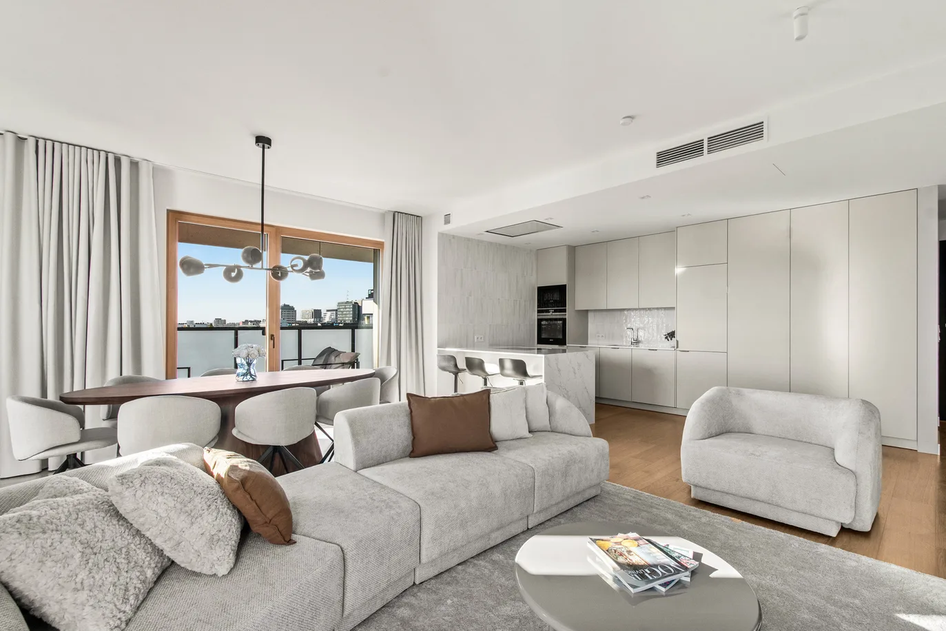 Modern Apartment in Towarowa Square