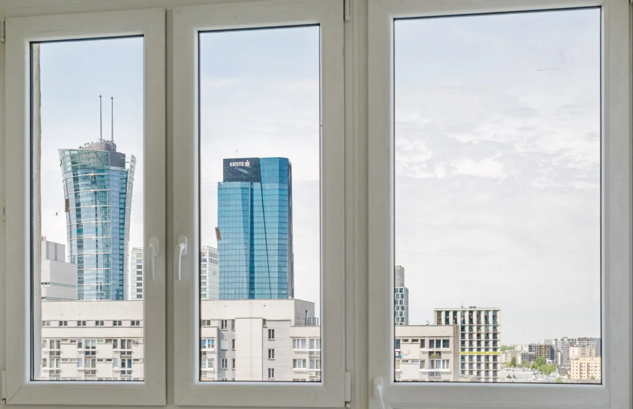 3 Rooms | 15th Floor | Warsaw Skyline View | City