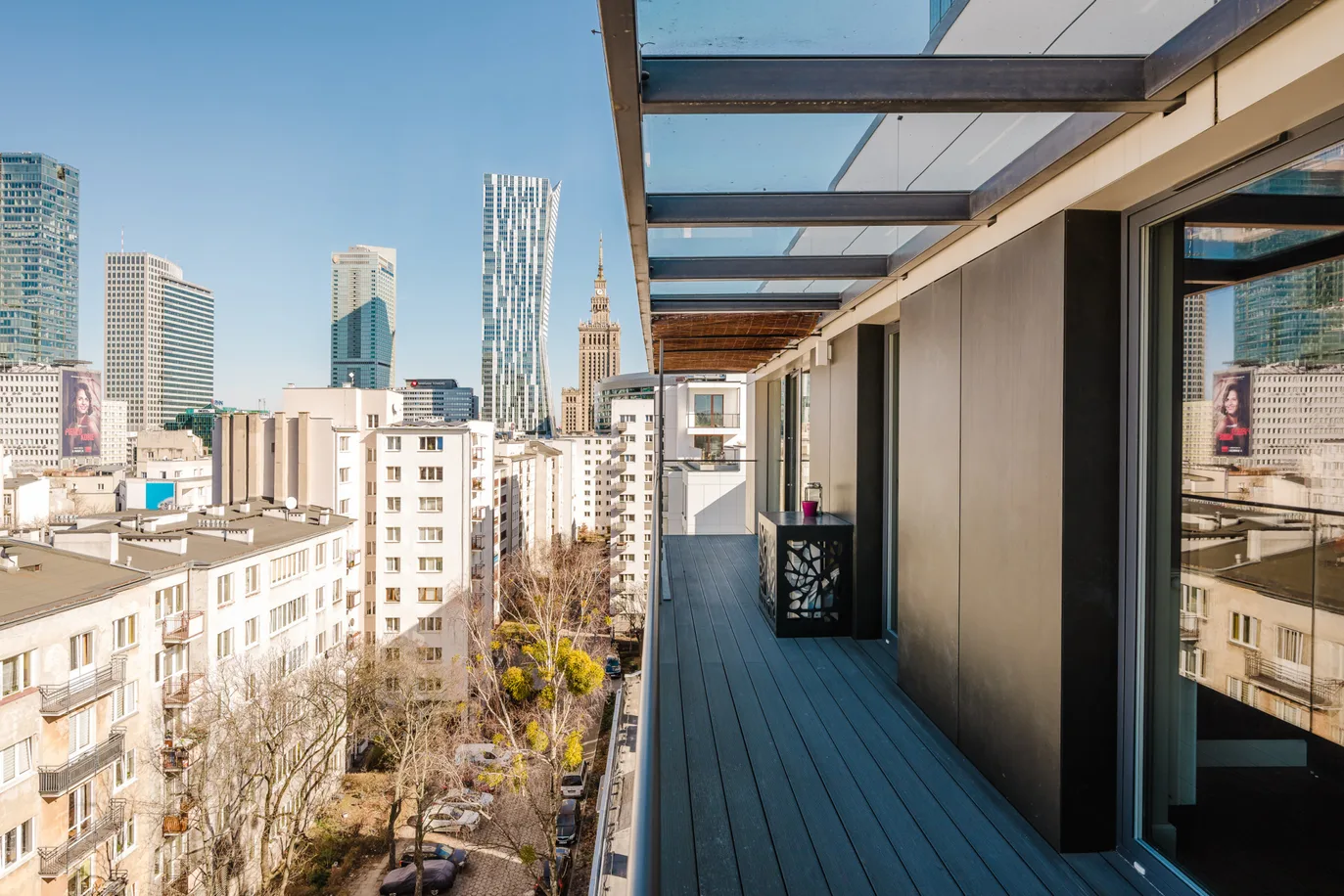 Top floor apartment in the very center