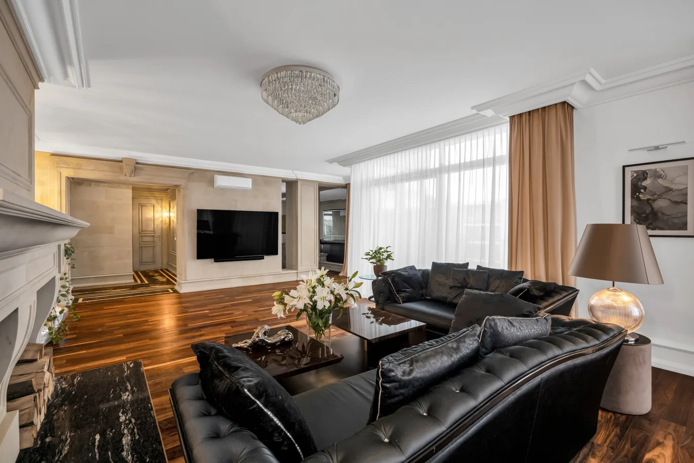 A luxurious apartment, Miasteczko Wilanów