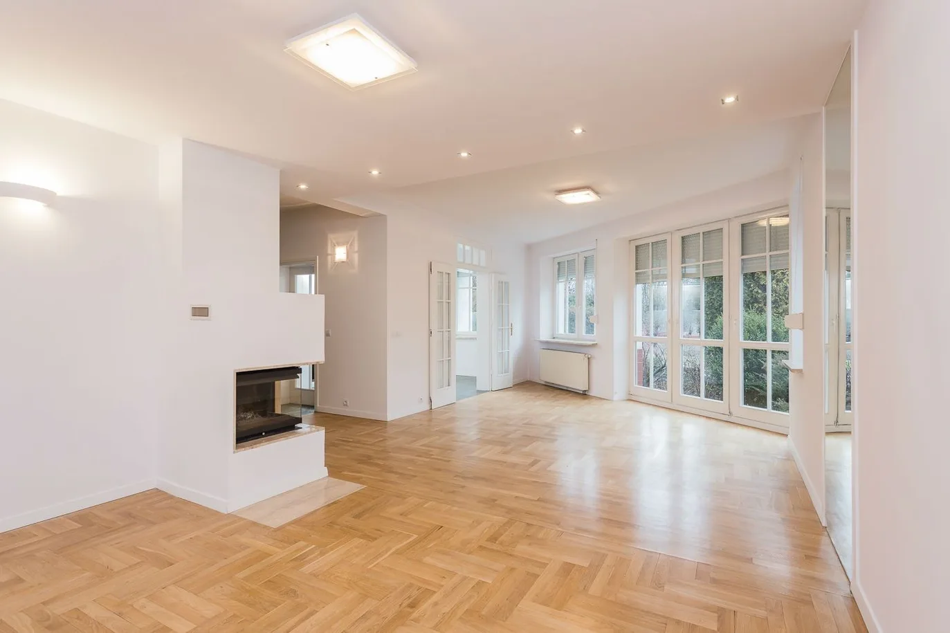 A spacious apartment at Obornicka Street