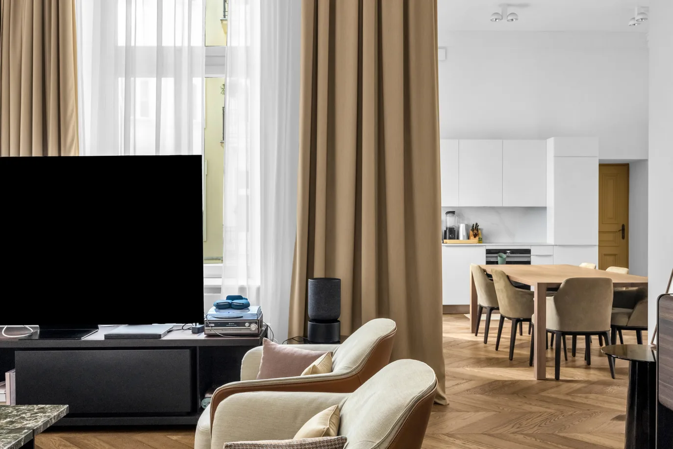 Elegant apartment in a restored tenement building