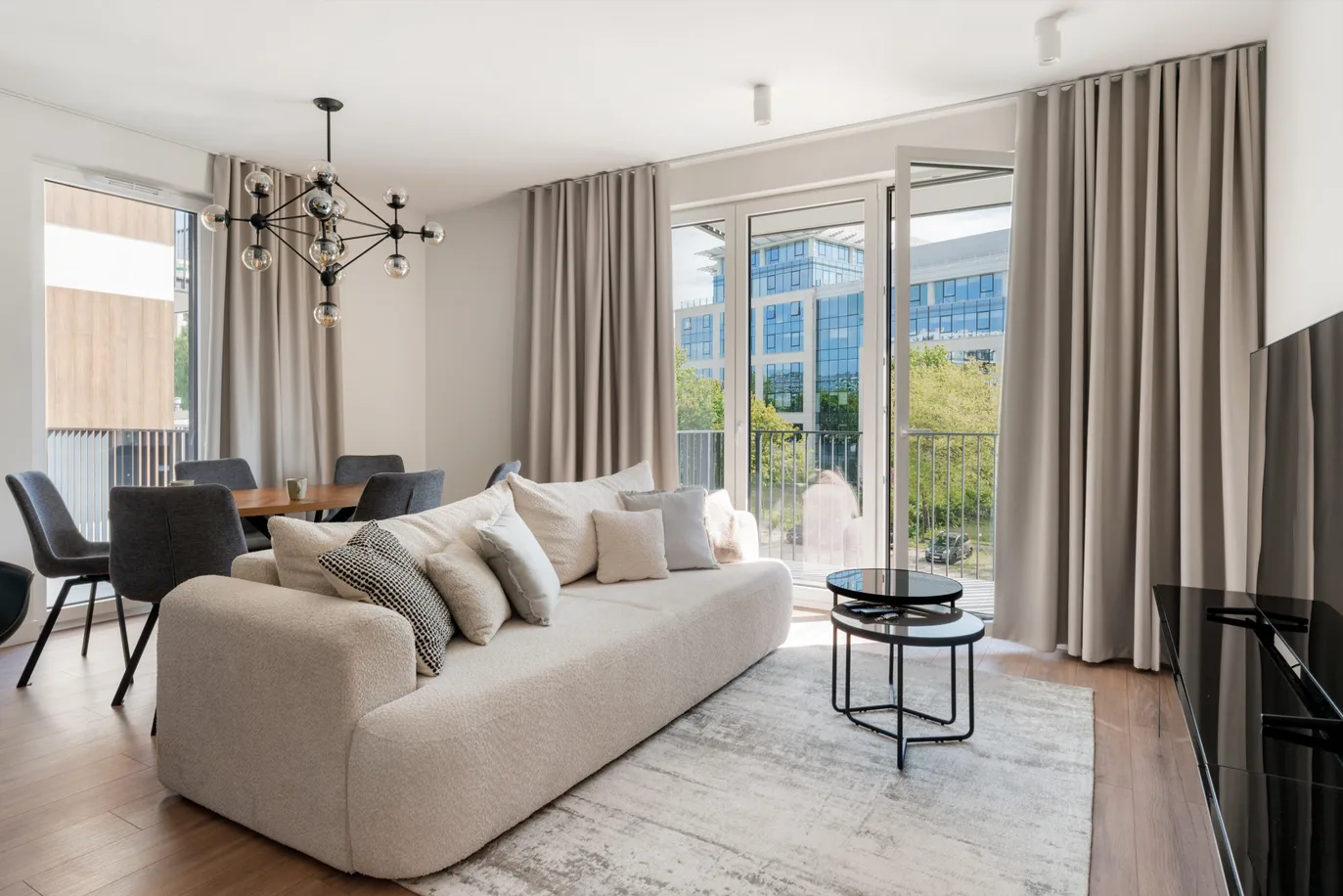 A modern, four-room apartment in Mokotów