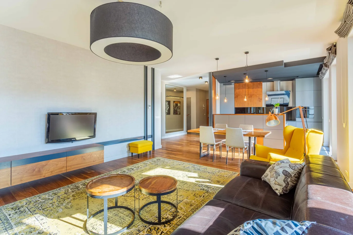 A modern apartment in Śródmieście