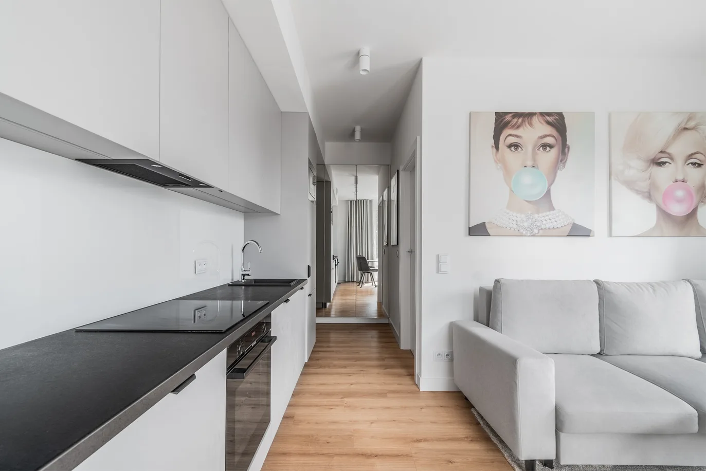 50 m² | 3 Rooms | Balcony | Garage | Central House