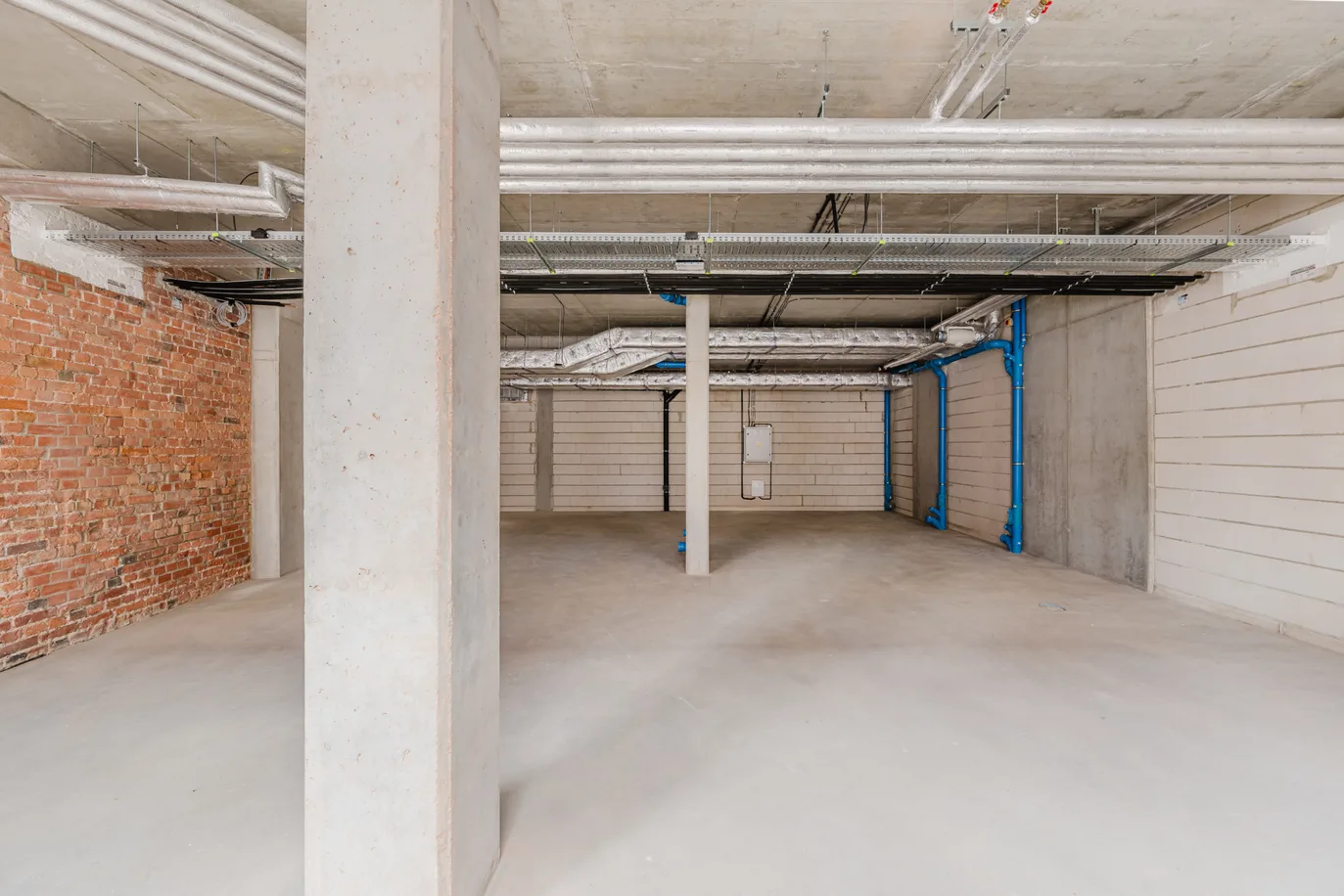 Commercial Unit for Rent